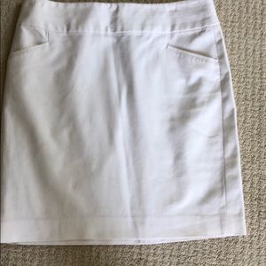 Straight Banana Republic white skirt Size 10
